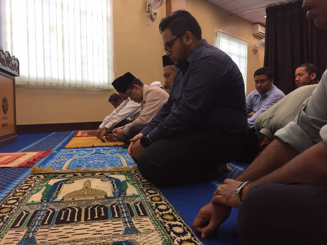 SOLAT HAJAT BAGI MOHON KESEMBUHAN DARIPADA ALLAH UNTUK EN. KHAIRUL ANUAR BIN KEME